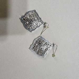 Kendra Scott Silver Filigree Earrings